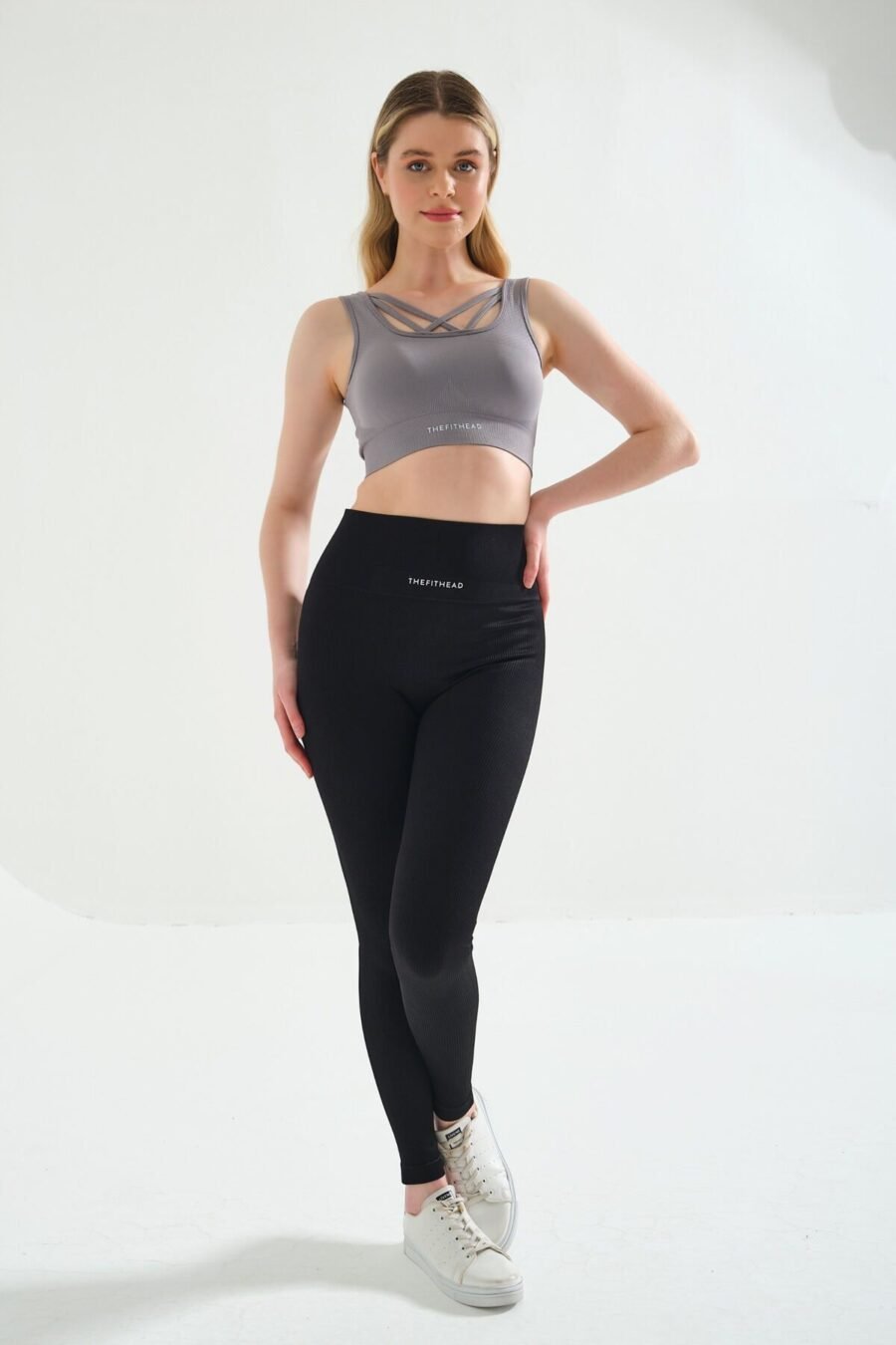 Siyah Fitilli Dikişsiz Toparlayıcı Push-up Seamless Spor Tayt